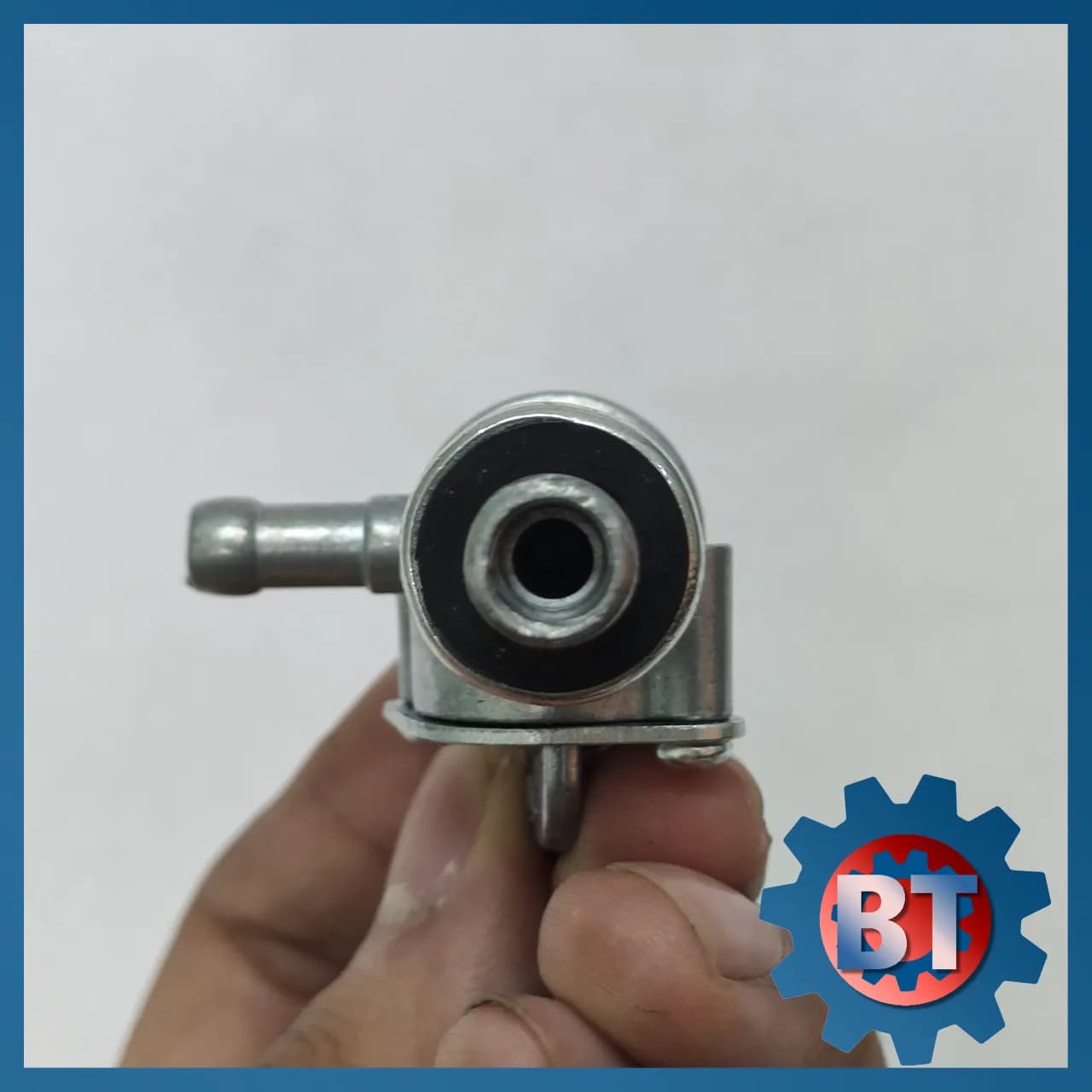 Khóa xăng máy phát điện/máy đầm cóc 