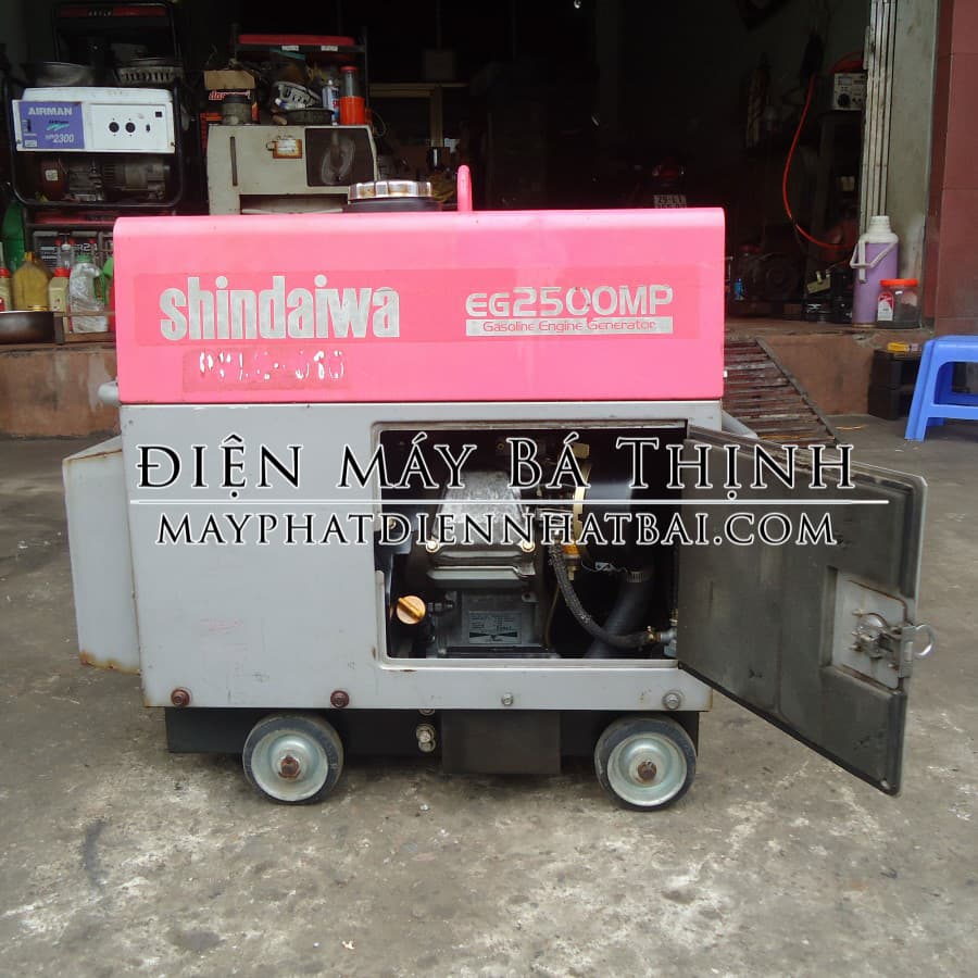 Máy phát điện Shindaiwa EG2500MP cách âm